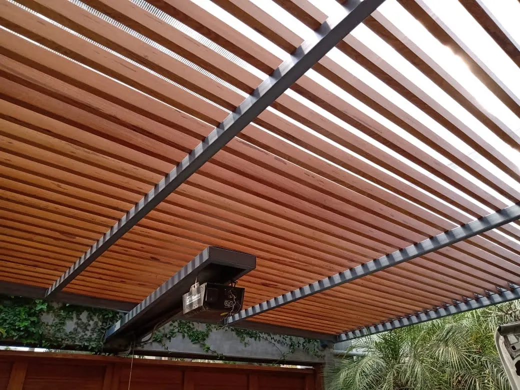 Pérgola Sol y Sombra Contemporánea